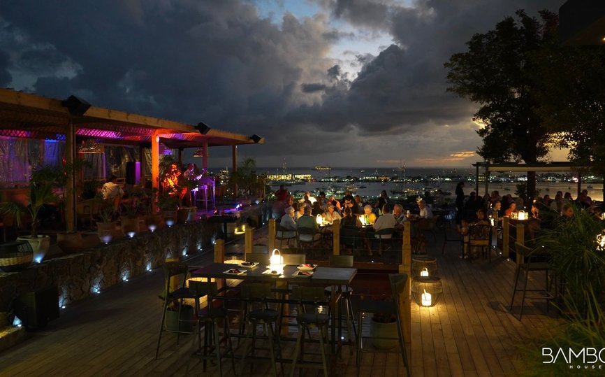 Outdoor Patio - evening - Bamboo House